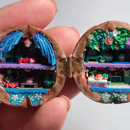 【🔥 50% OFF】🏠Festive Gift✨ Magical Walnut Shell Dollhouse|Mini Library&Tiny World of Wonder